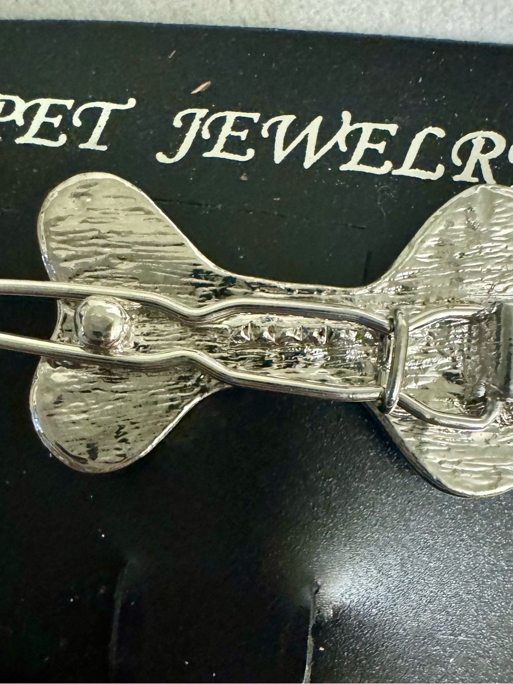 Silver Crystal Bone Dog Hair Clip - Picture 3 of 5